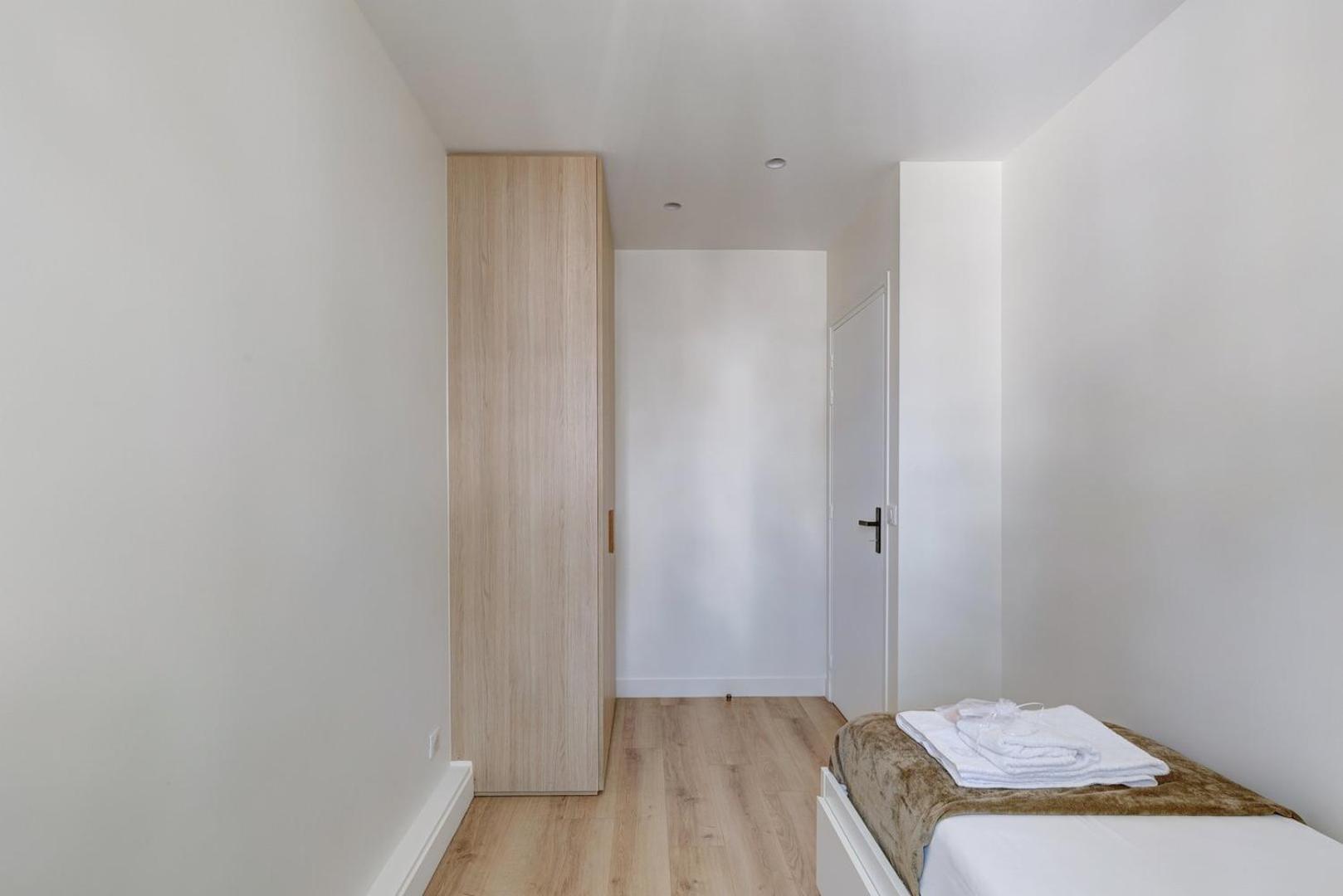 563 Maillot - Superbe A Apartment